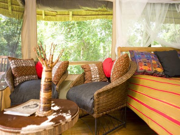 Primate Lodge - Private Lounge